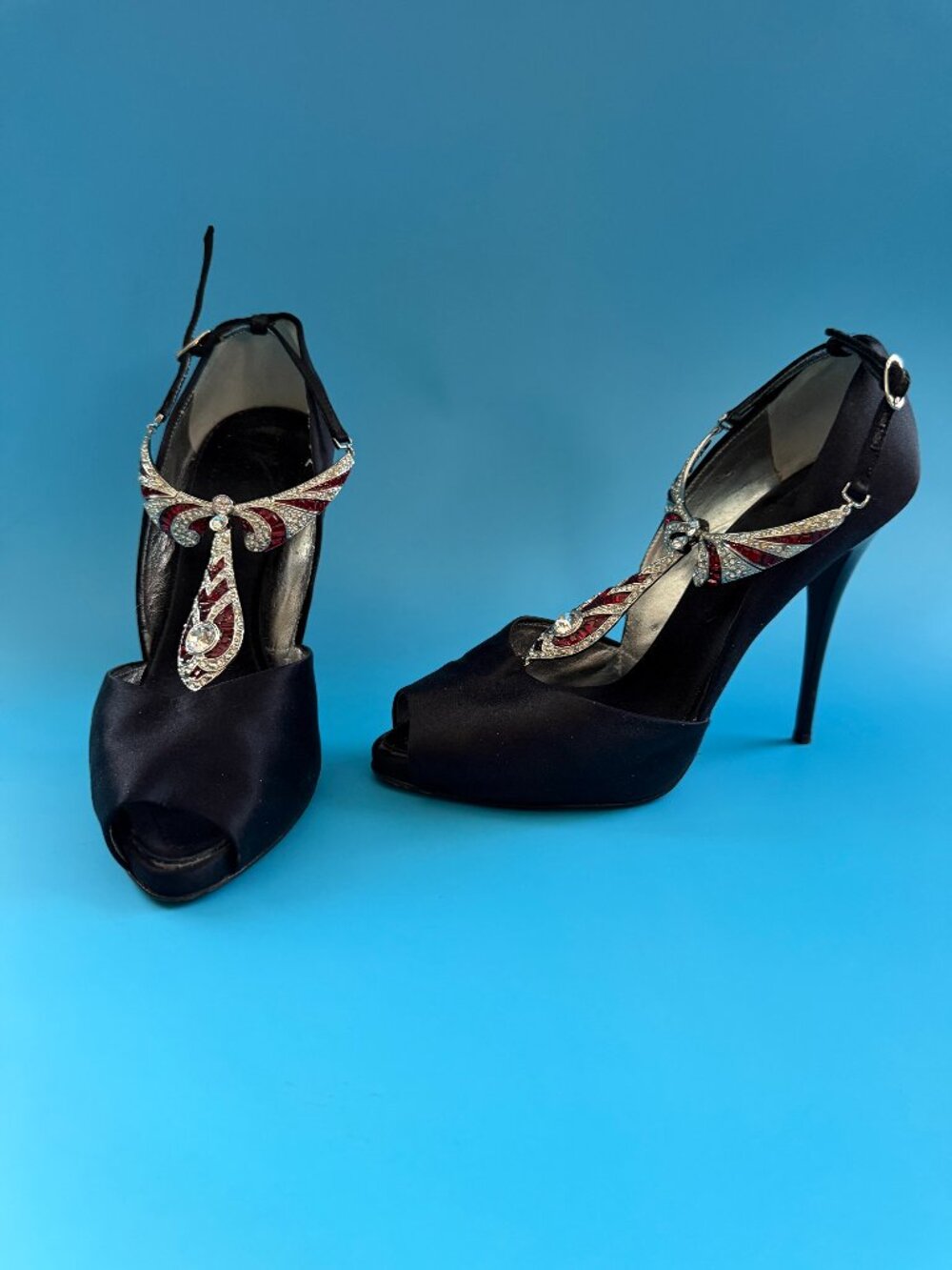Giuseppe Zanotti Black Art Deco Crystal T-Strap Peep Toe Heels IT 39 / US 9